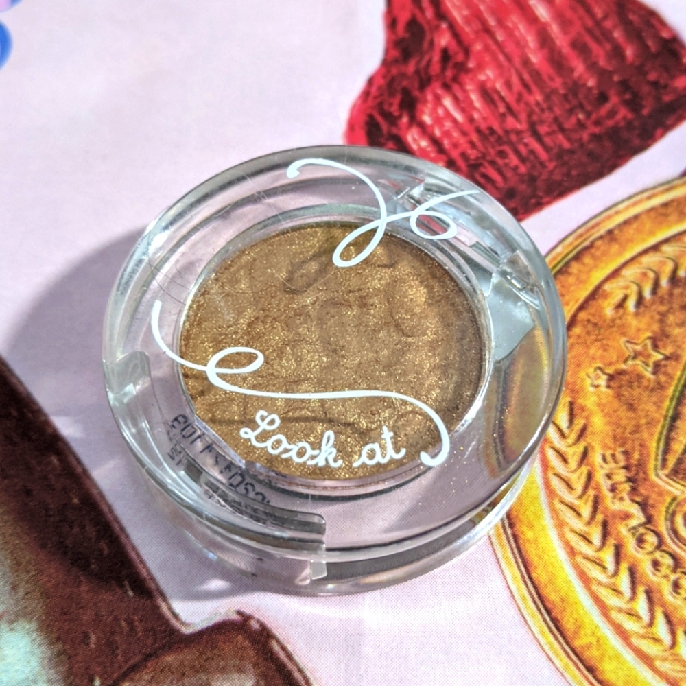Korea 🇰🇷 etude house gold eyeshadow